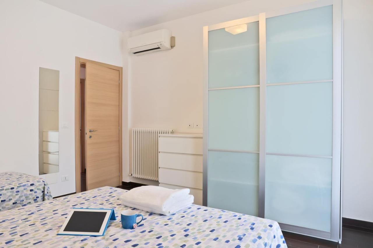 Casa Vacanze Aurora Centro Rímini Exterior foto